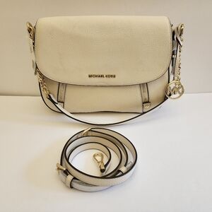 Michael Kors Bedford Legacy Medium Pebbled Leather Shoulder Bag